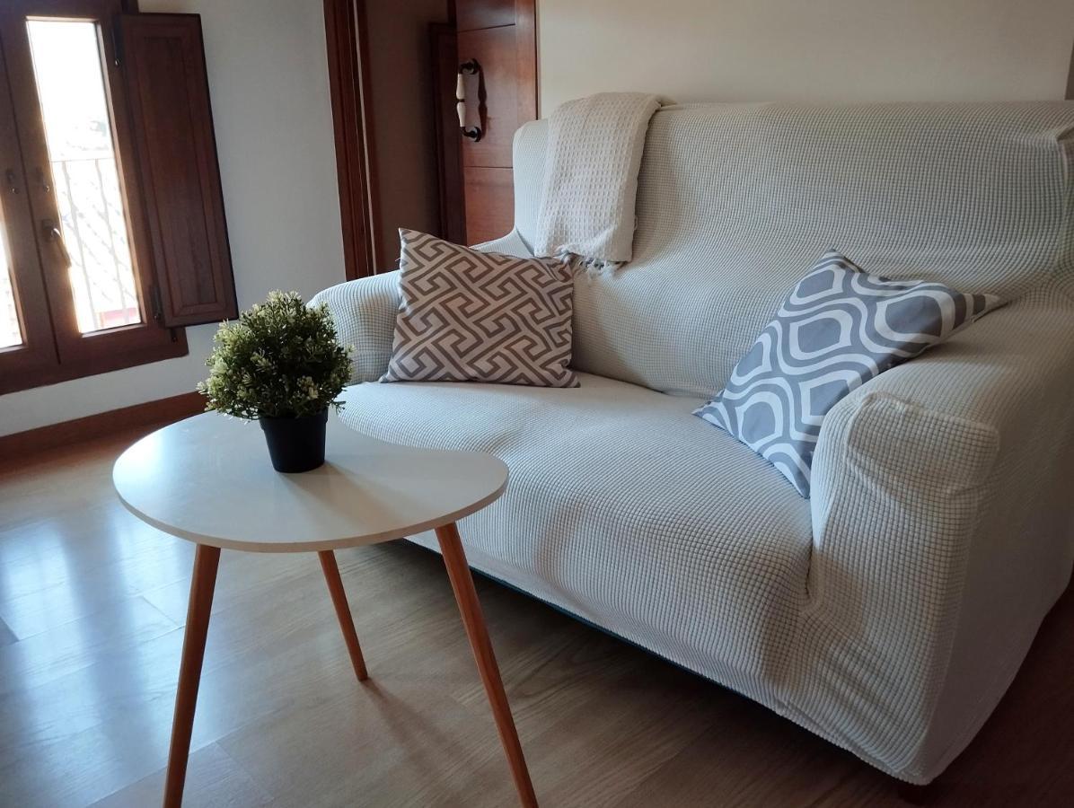 Apartament Santa Anna Apartment Montblanc Exterior photo